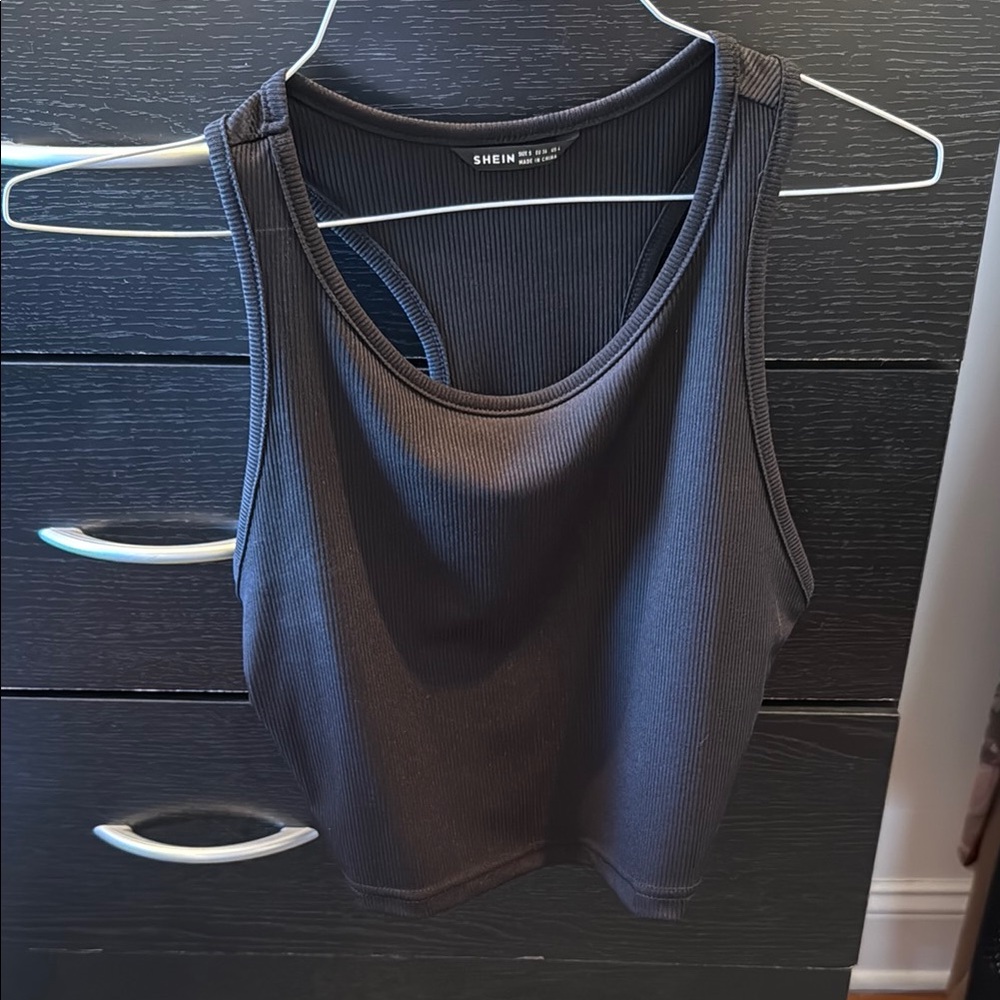 SHEIN Black Ribbed Tank Top